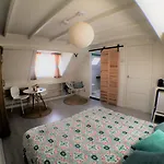 Little Miss Sunshine Guest house 3*