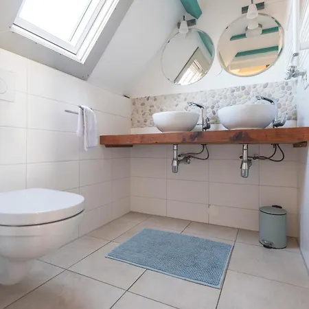 Little Miss Sunshine בית הארחה