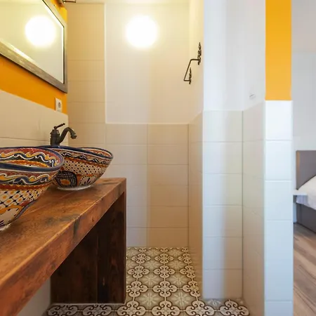 Little Miss Sunshine Bed & Breakfast