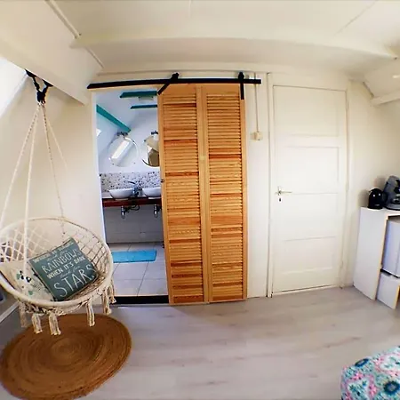 Little Miss Sunshine Guest house 3*