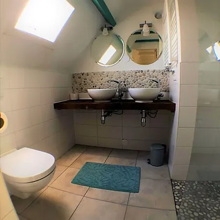 Little Miss Sunshine Guest house 3*